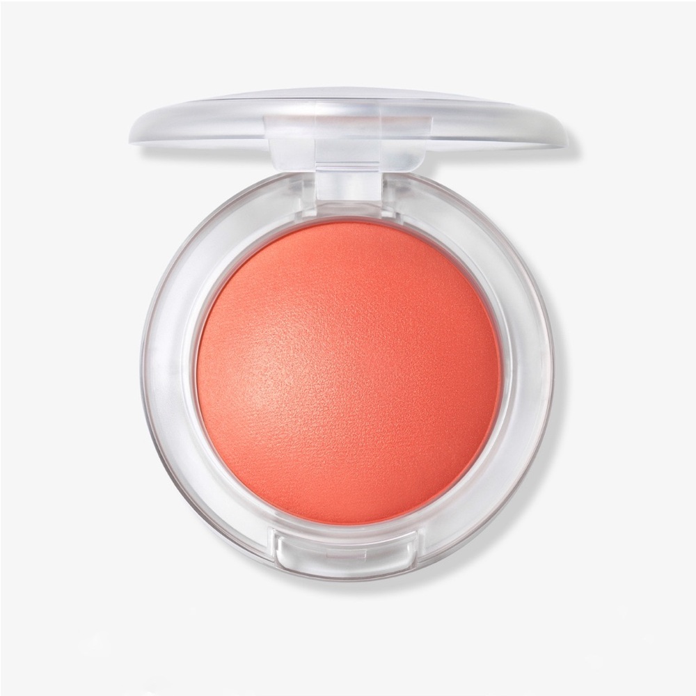 MAC Cosmetics Glowplay Cushiony Blush in color That’s Peachy (light peach) NEW